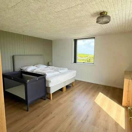 Summer House With Wilderness Bath And Water Views Vakantiehuis Vinderup