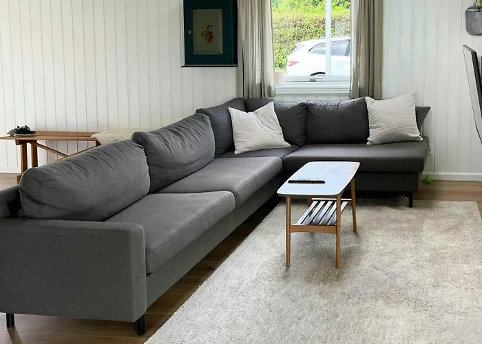 Vakantiehuis Summer House With Wilderness Bath And Water Views *