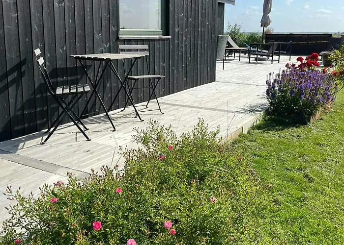 Summer House With Wilderness Bath And Water Views